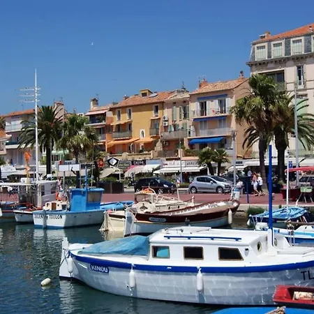 Apartment T2 Place De La Poste, Gare Sncf, Port Et A Moins De 5 Minutes A Pied !