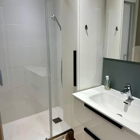 T2 Place De La Poste, Gare Sncf, Port Et A Moins De 5 Minutes A Pied ! Apartment *